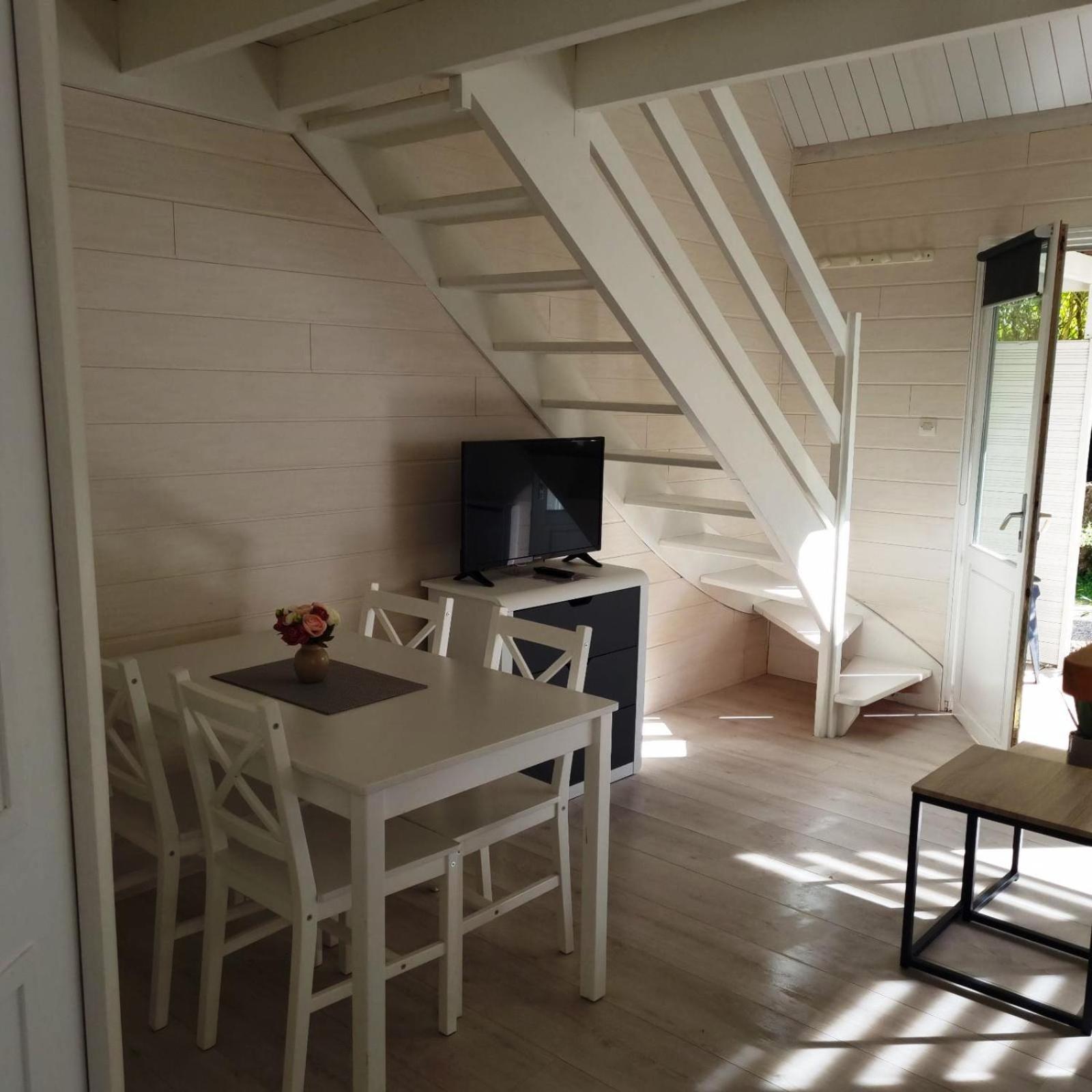 Les Chalets De Saumur, Piscine & Parc Boise, 100M Du Cadrenoir Номер фото