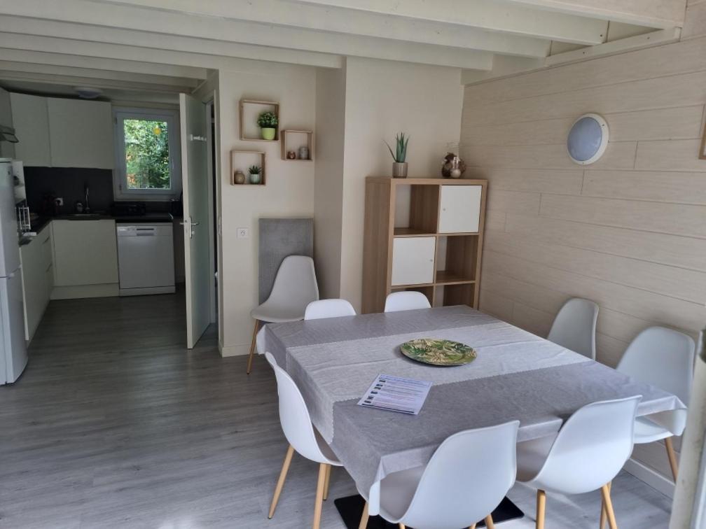 Les Chalets De Saumur, Piscine & Parc Boise, 100M Du Cadrenoir Экстерьер фото